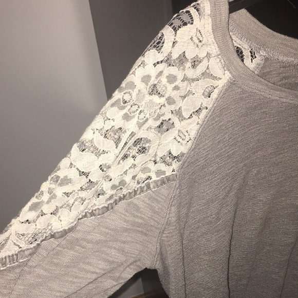 Top - Picture 2 of 2